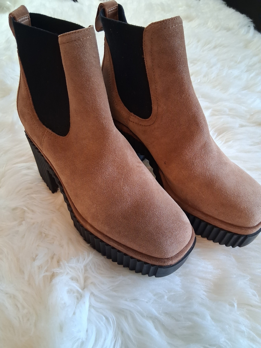 Gianni Bini Winney Lug Sole Ankle Boots Brown US 9.5 M